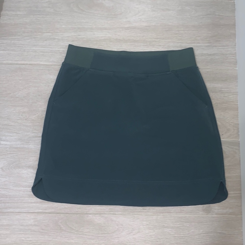 32° Cool Green Golf Skirt